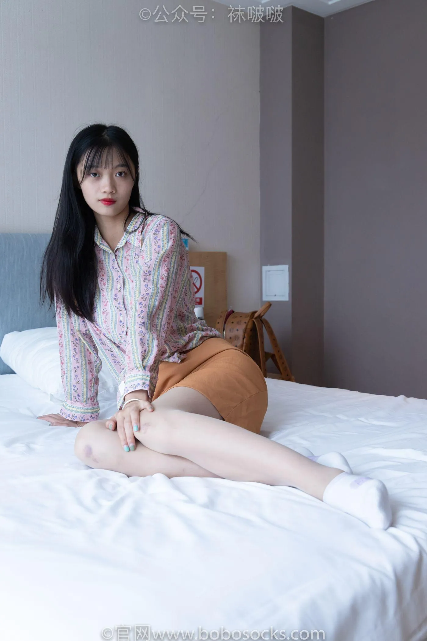 [BoBoSocks袜啵啵]NO.008 涵涵-帆布鞋、白色短棉袜、肉丝 [139P]插图5